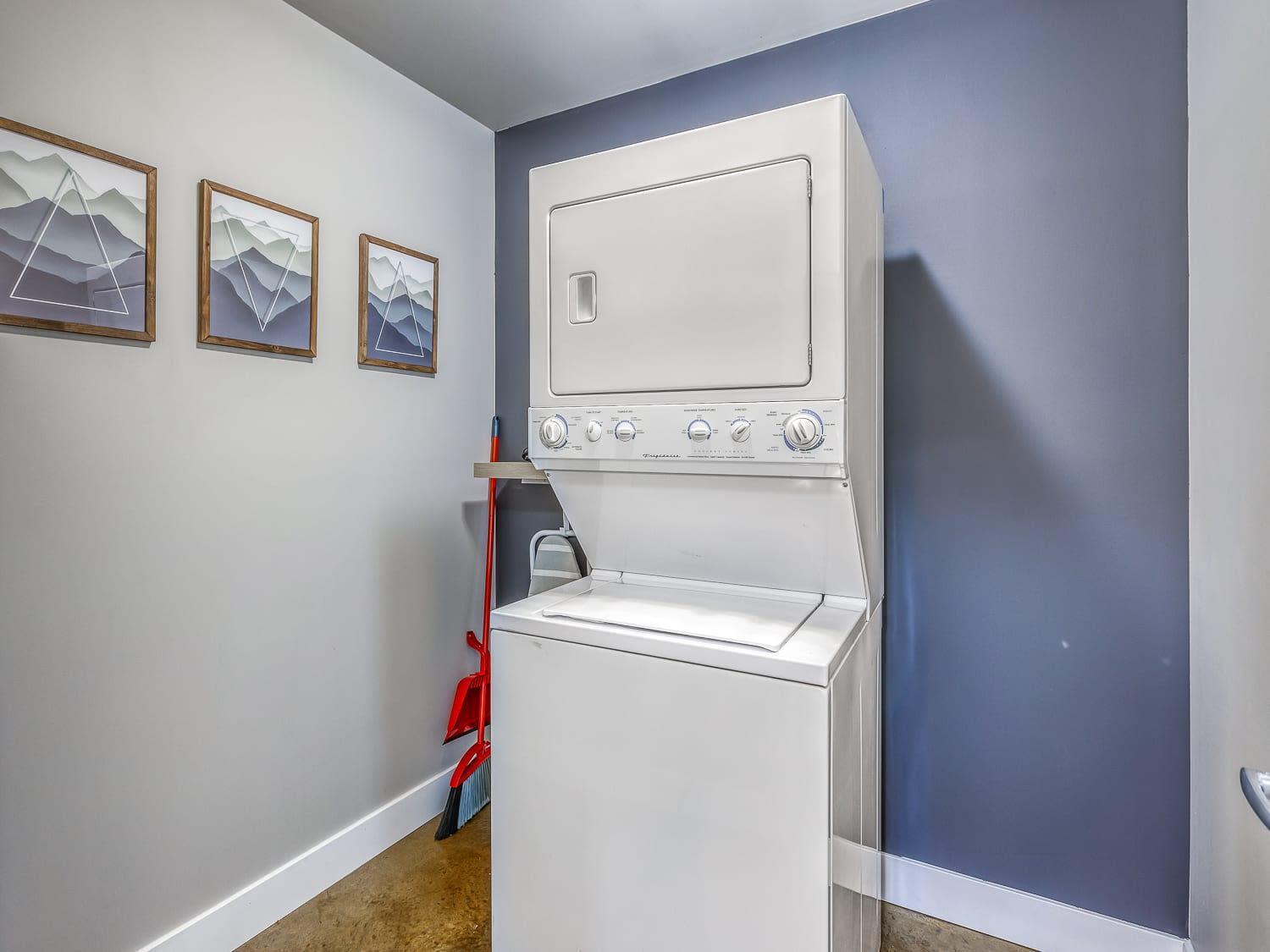 Cozy 2br With King Bed And Views Appartement